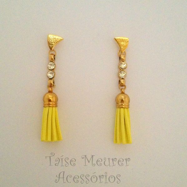 Brinco tassel amarelo com strass