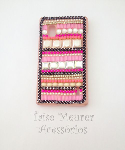 Case com miçangas rosa