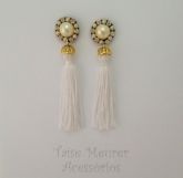 Brinco tassel branco